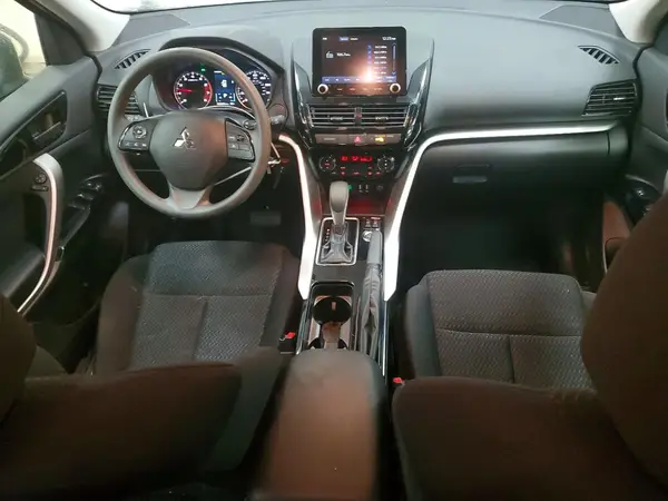 JA4ATVAA4PZ001135 2023 MITSUBISHI ECLIPSE CROSS - Image 8