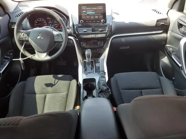 JA4ATVAA4RZ056008 2024 MITSUBISHI ECLIPSE CROSS - Image 8