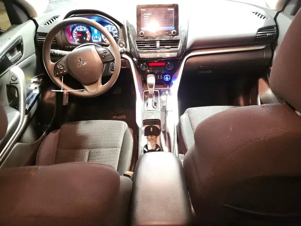 JA4ATVAA4SZ010409 2025 MITSUBISHI ECLIPSE CROSS - Image 8