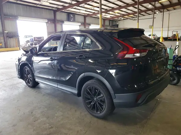 JA4ATVAA6PZ012072 2023 MITSUBISHI ECLIPSE CROSS - Image 2