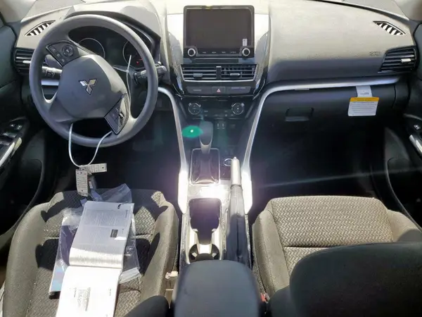 JA4ATVAA6SZ005406 2025 MITSUBISHI ECLIPSE CROSS - Image 8