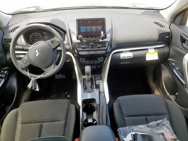 JA4ATVAA6SZ005423 2025 MITSUBISHI ECLIPSE CROSS - Image 8