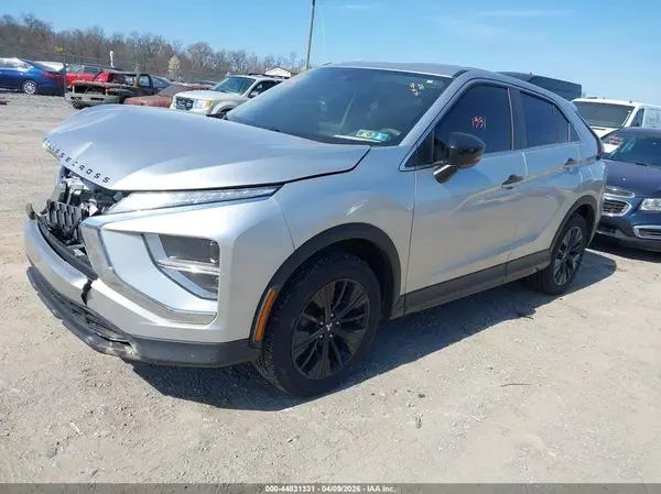 JA4ATVAA7NZ004771 2022 MITSUBISHI ECLIPSE CROSS - Image 2