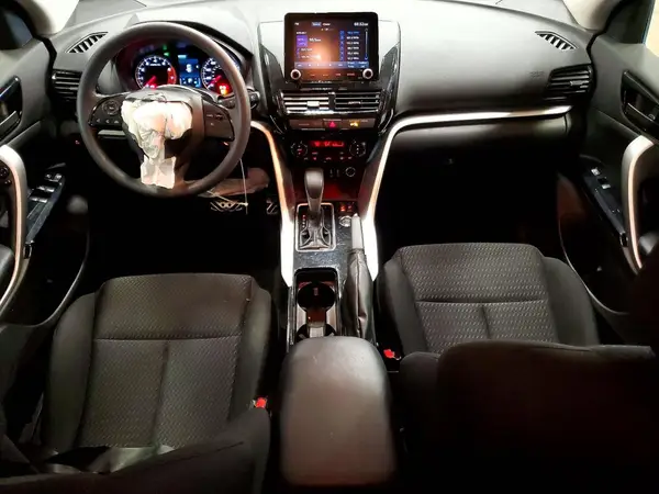 JA4ATVAA7PZ001906 2023 MITSUBISHI ECLIPSE CROSS - Image 8