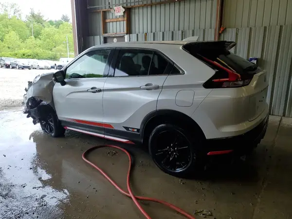 JA4ATVAA7RZ046671 2024 MITSUBISHI ECLIPSE CROSS - Image 2