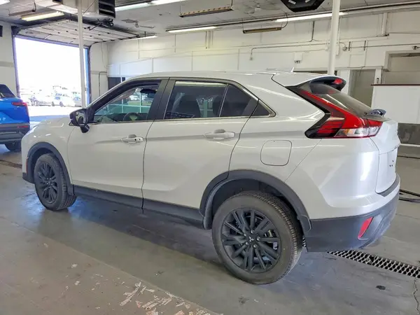 JA4ATVAA7SZ008797 2025 MITSUBISHI ECLIPSE CROSS - Image 2