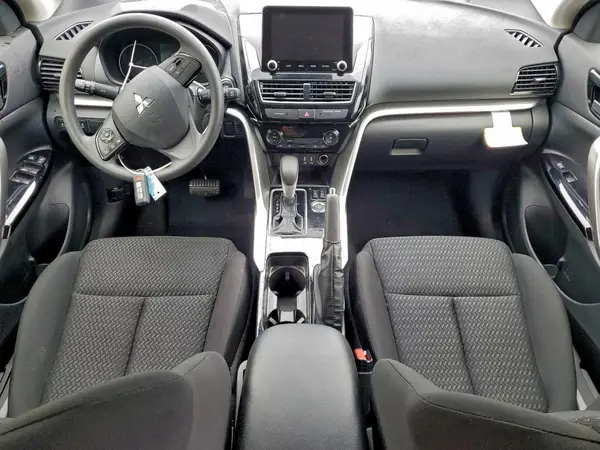 JA4ATVAA7SZ043551 2025 MITSUBISHI ECLIPSE CROSS - Image 8