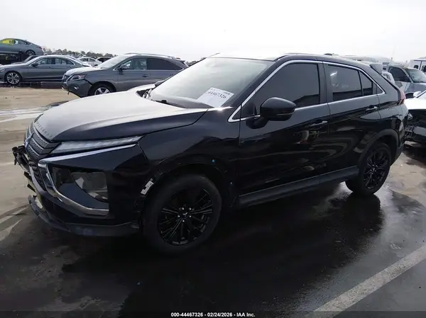 JA4ATVAA8NZ053557 2022 MITSUBISHI ECLIPSE CROSS - Image 2