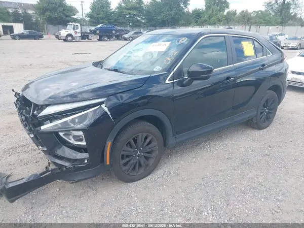 JA4ATVAA8PZ052945 2023 MITSUBISHI ECLIPSE CROSS - Image 2