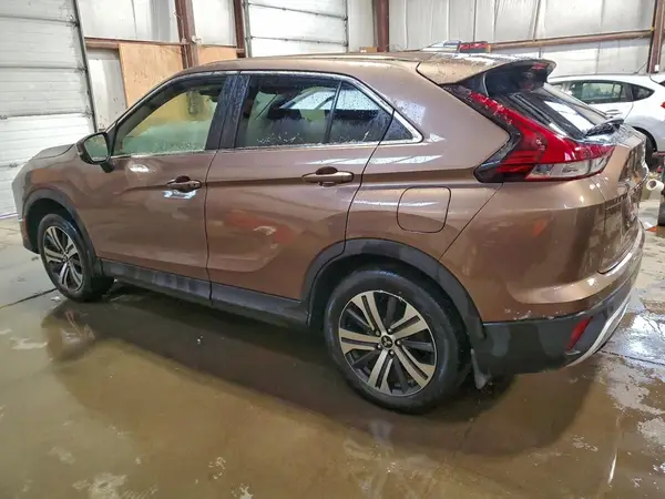 JA4ATVAA9NZ602876 2022 MITSUBISHI ECLIPSE CROSS - Image 2