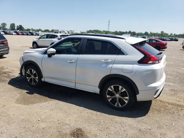 JA4ATVAA9NZ611531 2022 MITSUBISHI ECLIPSE CROSS - Image 2