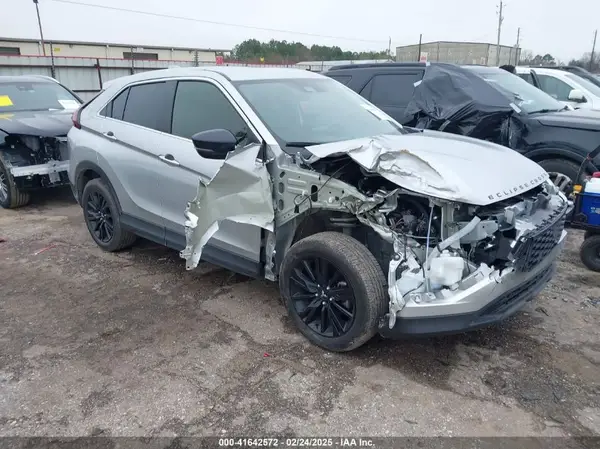 JA4ATVAA9RZ014479 2024 MITSUBISHI ECLIPSE CROSS - Image 1