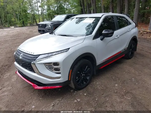 JA4ATVAA9RZ047563 2024 MITSUBISHI ECLIPSE CROSS - Image 2