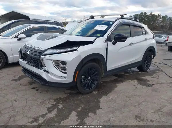 JA4ATVAA9RZ066193 2024 MITSUBISHI ECLIPSE CROSS - Image 2