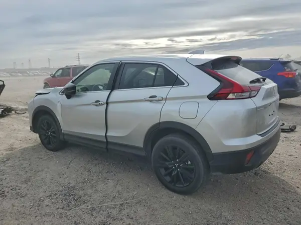 JA4ATVAA9SZ005173 2025 MITSUBISHI ECLIPSE CROSS - Image 2