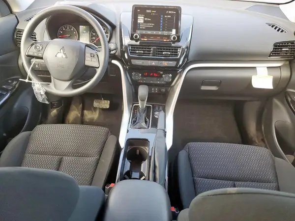 JA4ATVAA9SZ005464 2025 MITSUBISHI ECLIPSE CROSS - Image 8