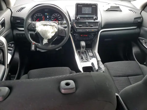JA4ATVAA9SZ006310 2025 MITSUBISHI ECLIPSE CROSS - Image 8