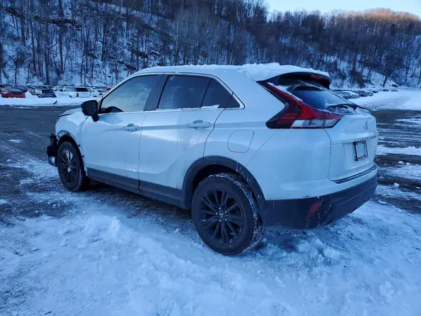 JA4ATVAAXPZ048878 2023 MITSUBISHI ECLIPSE CROSS - Image 2