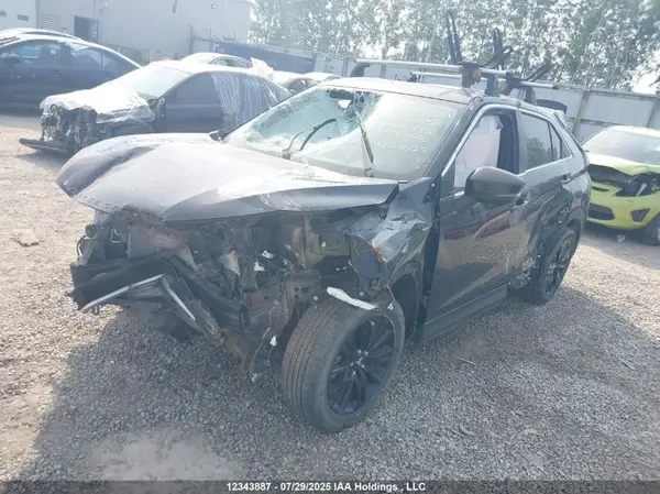 JA4ATVAAXPZ617776 2023 MITSUBISHI ECLIPSE CROSS - Image 2