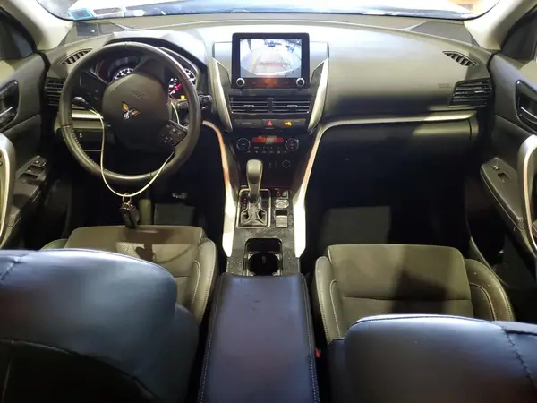 JA4ATWAA0NZ000597 2022 MITSUBISHI ECLIPSE CROSS - Image 8