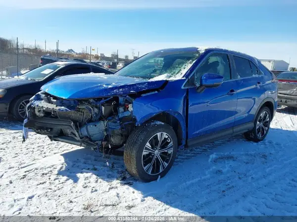 JA4ATWAA0NZ004293 2022 MITSUBISHI ECLIPSE CROSS - Image 2