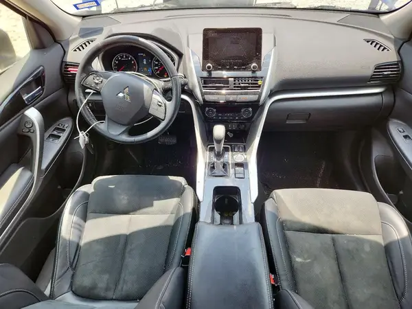 JA4ATWAA0NZ023099 2022 MITSUBISHI ECLIPSE CROSS - Image 8