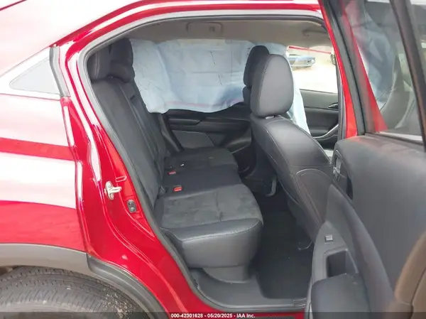 JA4ATWAA0NZ049413 2022 MITSUBISHI ECLIPSE CROSS - Image 8