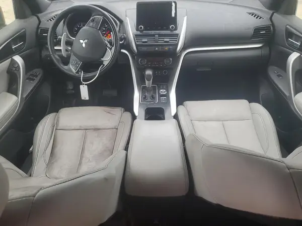 JA4ATWAA0NZ055485 2022 MITSUBISHI ECLIPSE CROSS - Image 8