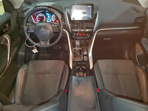 JA4ATWAA0NZ066440 2022 MITSUBISHI ECLIPSE CROSS - Image 8