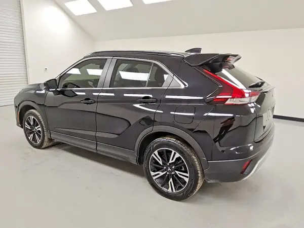 JA4ATWAA0PZ006547 2023 MITSUBISHI ECLIPSE CROSS - Image 2