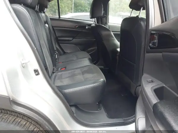 JA4ATWAA0RZ007975 2024 MITSUBISHI ECLIPSE CROSS - Image 8