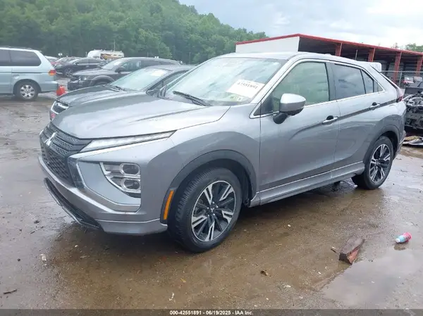 JA4ATWAA0RZ018233 2024 MITSUBISHI ECLIPSE CROSS - Image 2