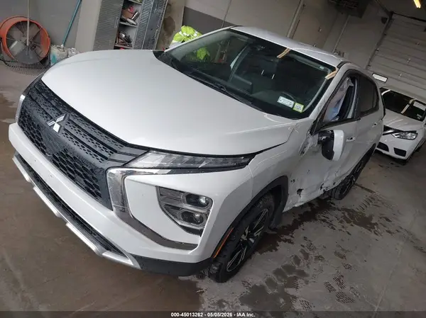 JA4ATWAA0RZ024856 2024 MITSUBISHI ECLIPSE CROSS - Image 2