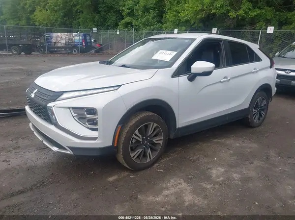 JA4ATWAA0RZ068226 2024 MITSUBISHI ECLIPSE CROSS - Image 2