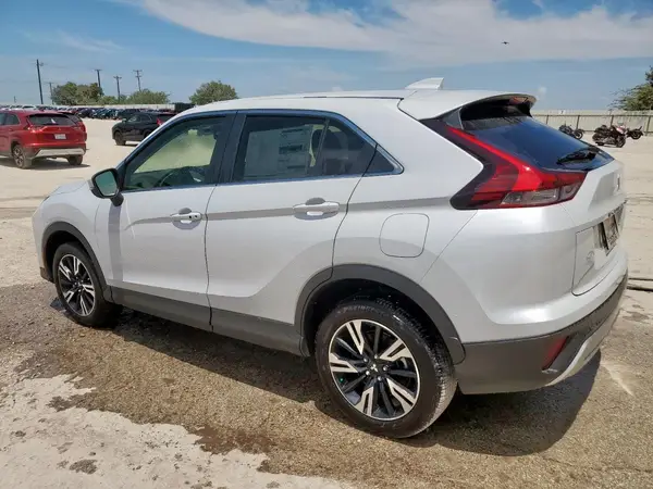JA4ATWAA0SZ005634 2025 MITSUBISHI ECLIPSE CROSS - Image 2