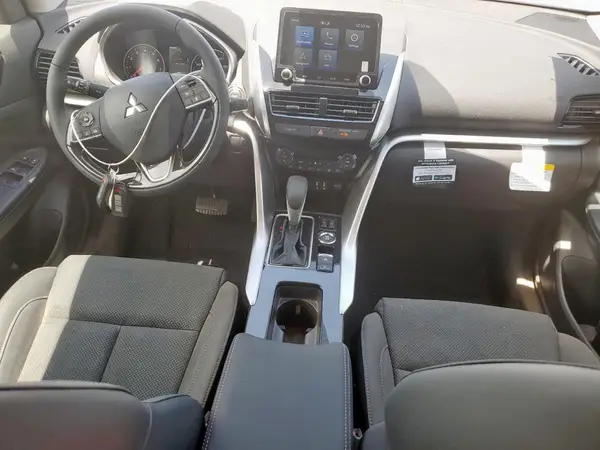JA4ATWAA0SZ005634 2025 MITSUBISHI ECLIPSE CROSS - Image 8