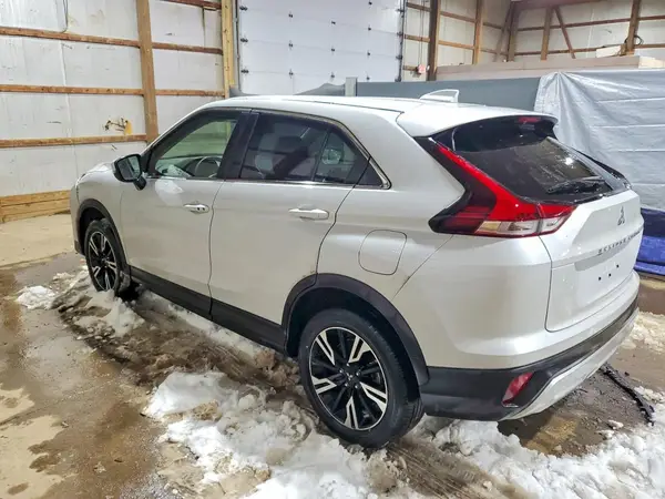 JA4ATWAA0SZ036849 2025 MITSUBISHI ECLIPSE CROSS - Image 2
