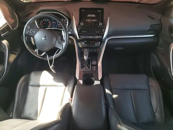 JA4ATWAA1NZ001032 2022 MITSUBISHI ECLIPSE CROSS - Image 8