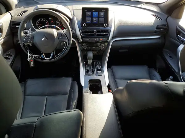 JA4ATWAA1NZ004951 2022 MITSUBISHI ECLIPSE CROSS - Image 8