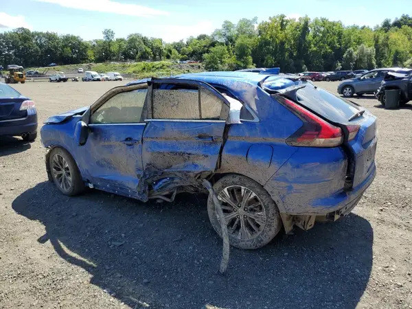 JA4ATWAA1NZ056287 2022 MITSUBISHI ECLIPSE CROSS - Image 2