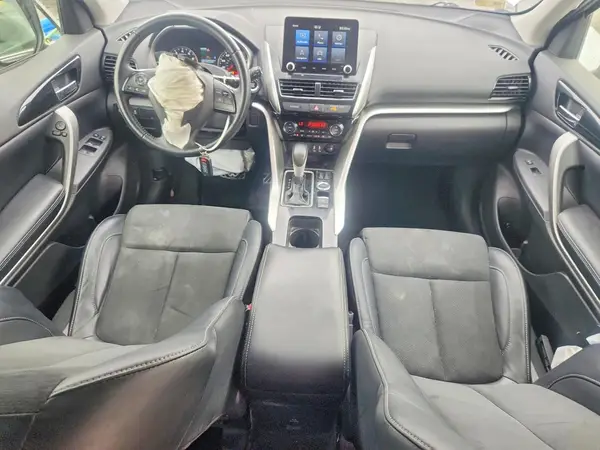 JA4ATWAA1NZ061392 2022 MITSUBISHI ECLIPSE CROSS - Image 8