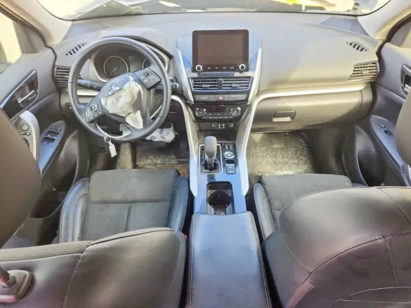 JA4ATWAA1PZ000353 2023 MITSUBISHI ECLIPSE CROSS - Image 8