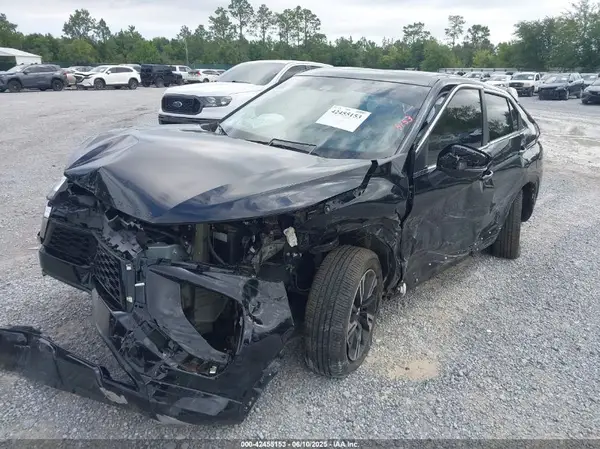 JA4ATWAA1PZ001423 2023 MITSUBISHI ECLIPSE CROSS - Image 2