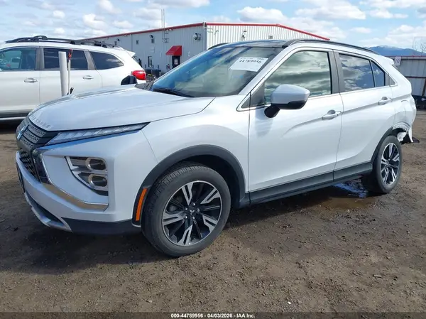 JA4ATWAA1PZ048029 2023 MITSUBISHI ECLIPSE CROSS - Image 2
