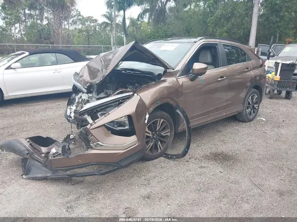 JA4ATWAA1RZ003658 2024 MITSUBISHI ECLIPSE CROSS - Image 2