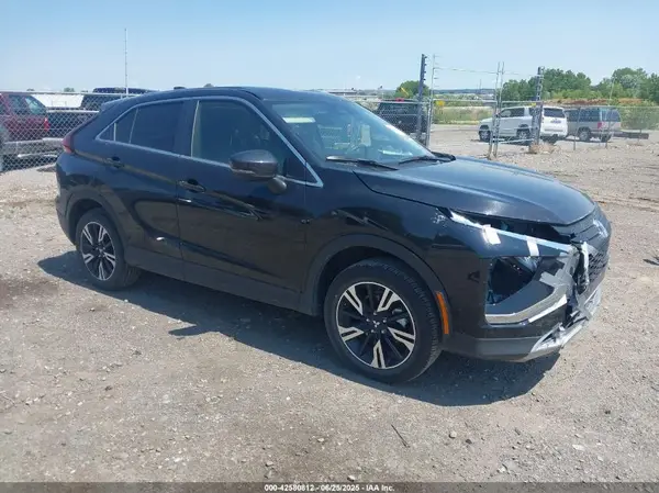 JA4ATWAA1SZ004475 2025 MITSUBISHI ECLIPSE CROSS - Image 1