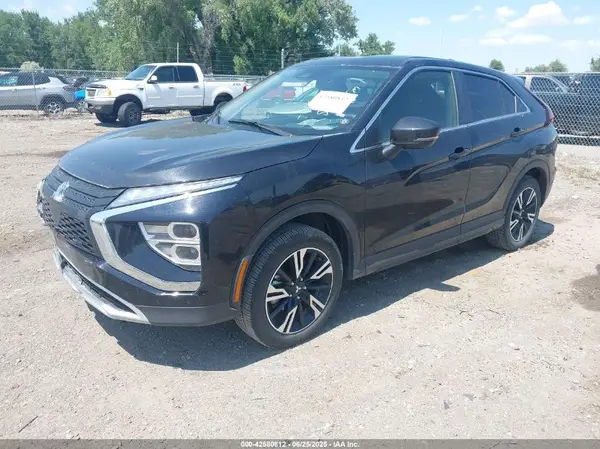 JA4ATWAA1SZ004475 2025 MITSUBISHI ECLIPSE CROSS - Image 2