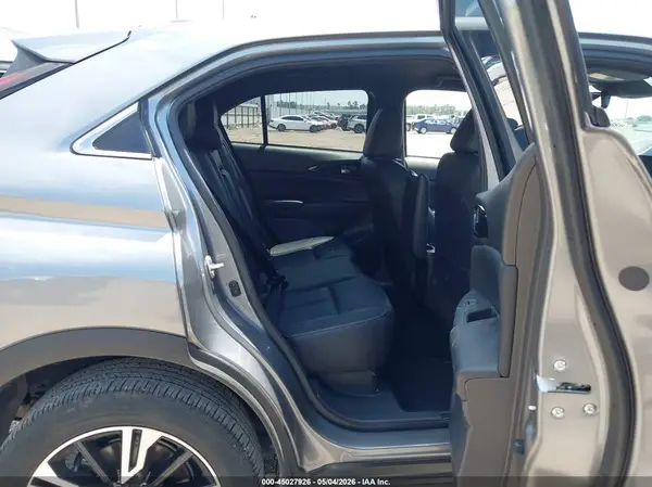 JA4ATWAA1SZ009384 2025 MITSUBISHI ECLIPSE CROSS - Image 8