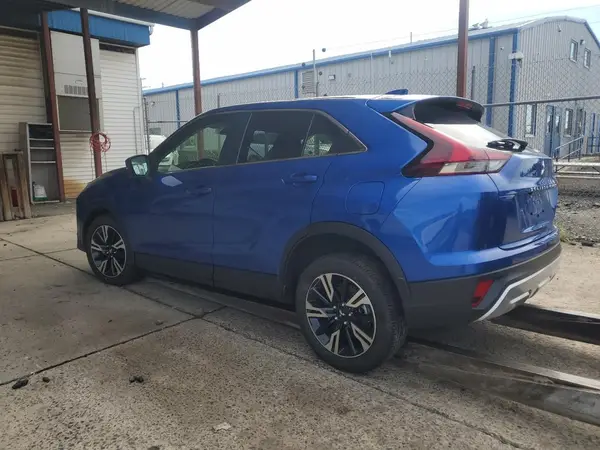 JA4ATWAA1SZ033796 2025 MITSUBISHI ECLIPSE CROSS - Image 2