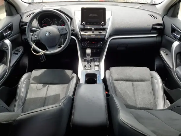 JA4ATWAA2NZ005462 2022 MITSUBISHI ECLIPSE CROSS - Image 8